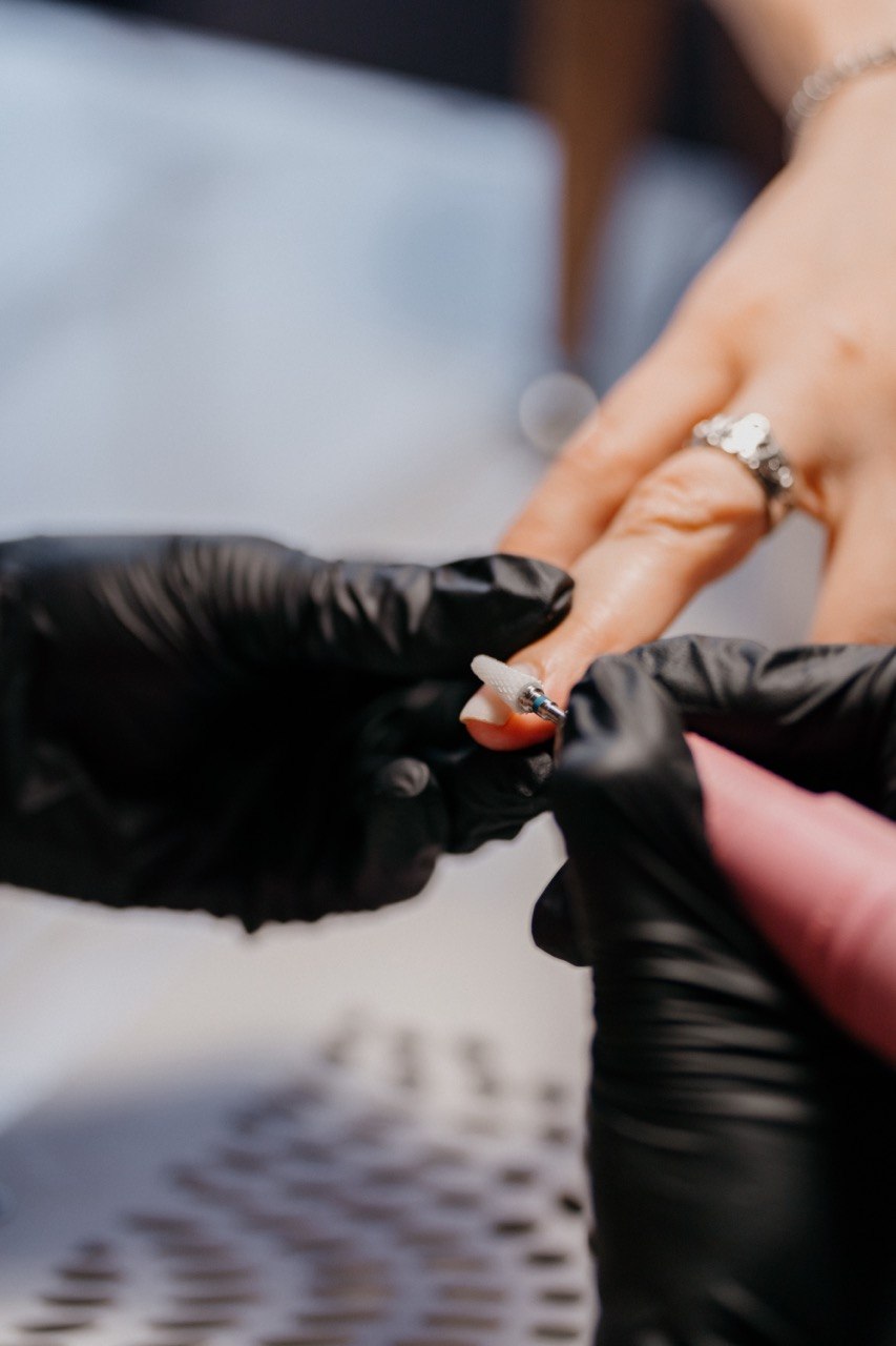 E-file manicure